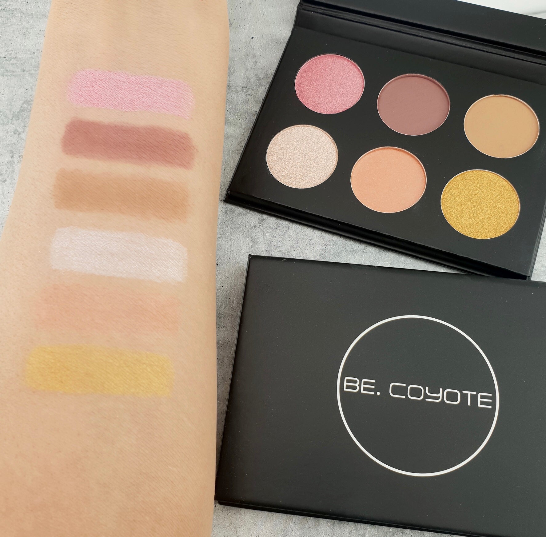 Eyeshadow Palette "Graceful Goddess"